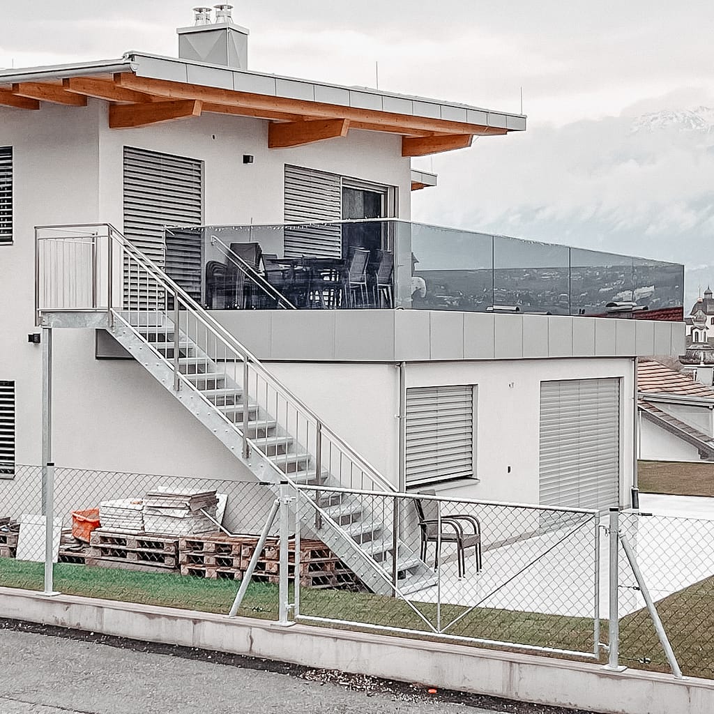 Balkongeländer Glas Metall